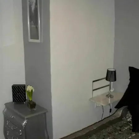 Apartament Flor House 104125 By Mo